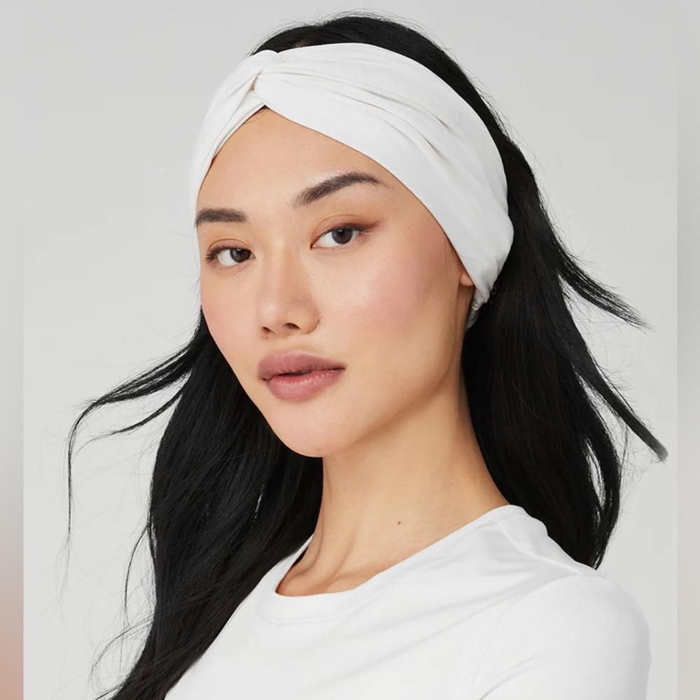 ALO Alosoft White Headband New